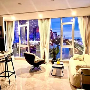 apartment-magnolia-rustaveli-62.batumihotels.net/