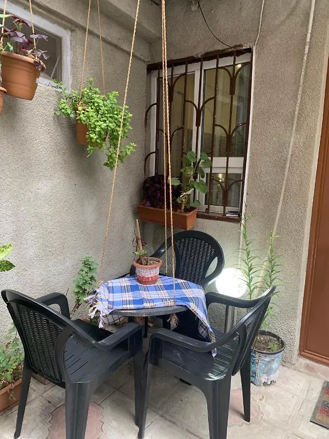 Apartment Downtown-Home In The Heart Of Old Tbilisi